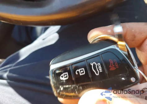 2015 Hyundai Genesis 3.8 z USA, uszkodzony, nr VIN KMHGN4JE1FU074400